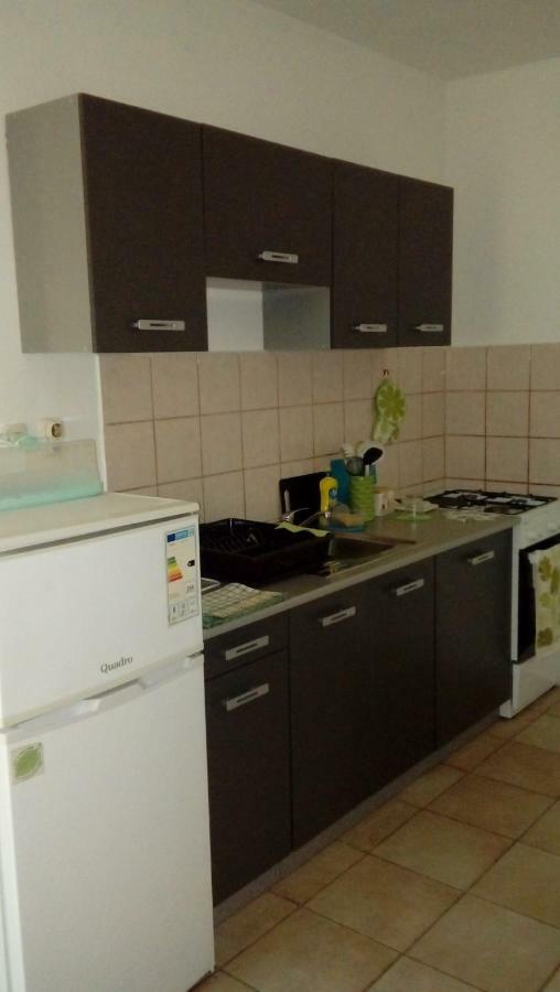 Apartmani Zlatko Pula Exterior foto